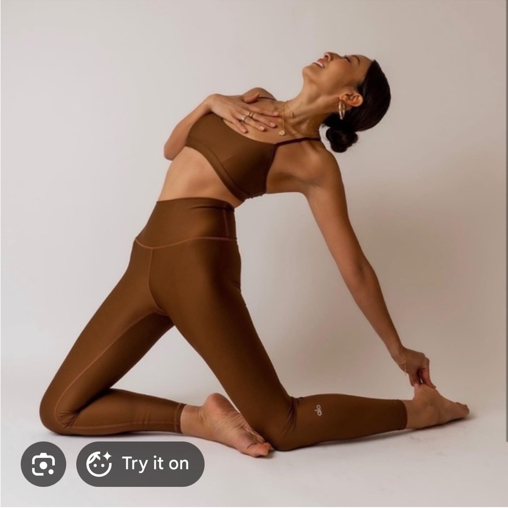 Alo Yoga Airlift 7/8 leggings in Cinnamon Brown - size Small